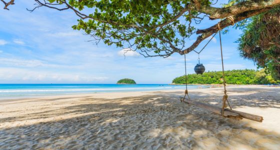 strand du kan besøke på ferie i Phuket
